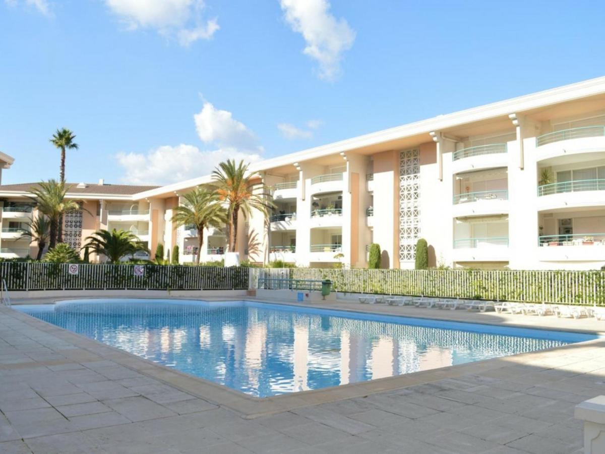 Frejus: Appt 2P, 5 Pers, Piscine, Plage A 150M, Parking, Animaux Ok - Fr-1-226A-357 Exterior foto