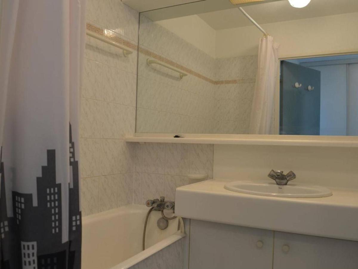 Frejus: Appt 2P, 5 Pers, Piscine, Plage A 150M, Parking, Animaux Ok - Fr-1-226A-357 Exterior foto